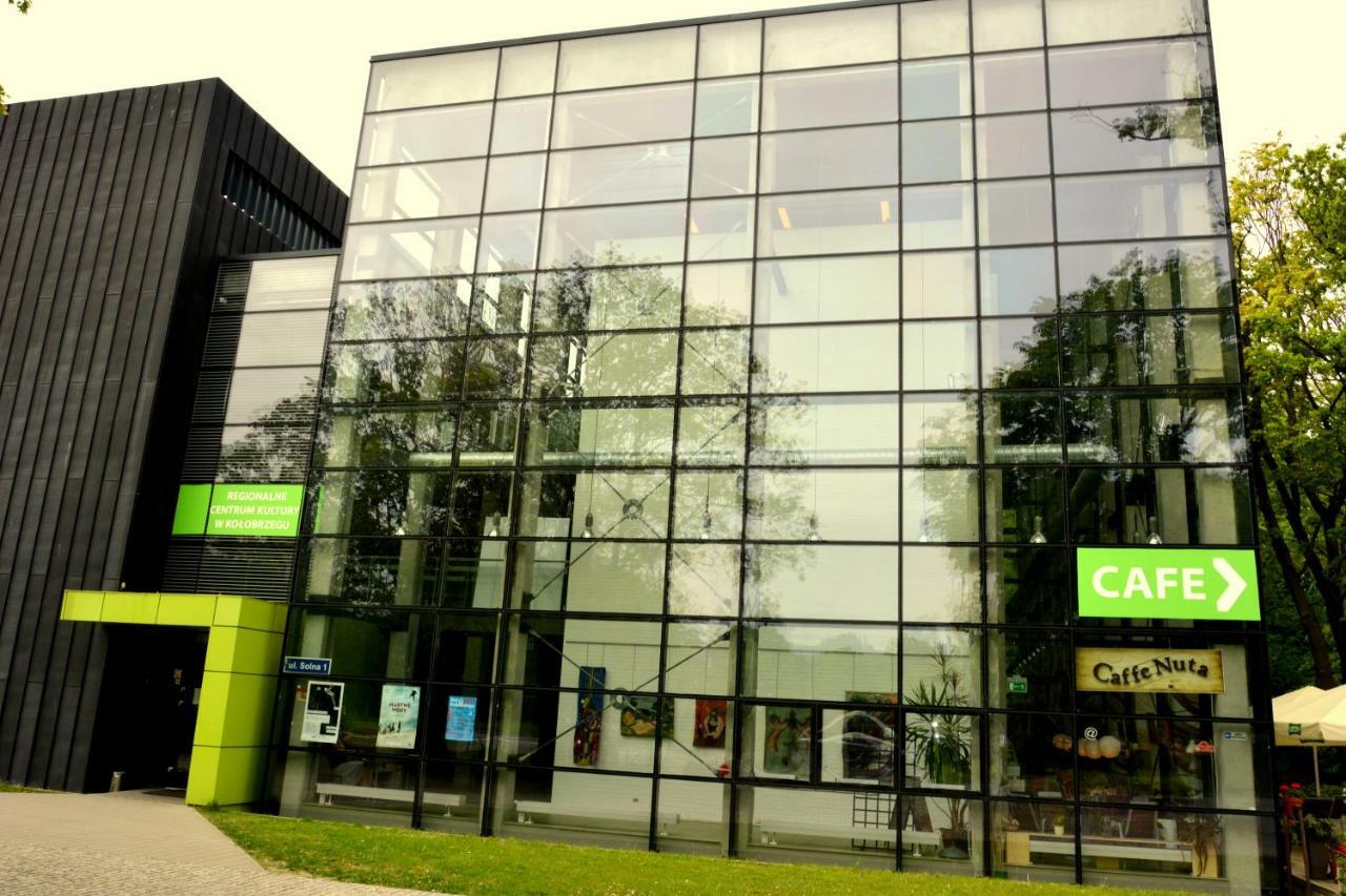 Апартаменты Apartament Solna Колобжег Экстерьер фото